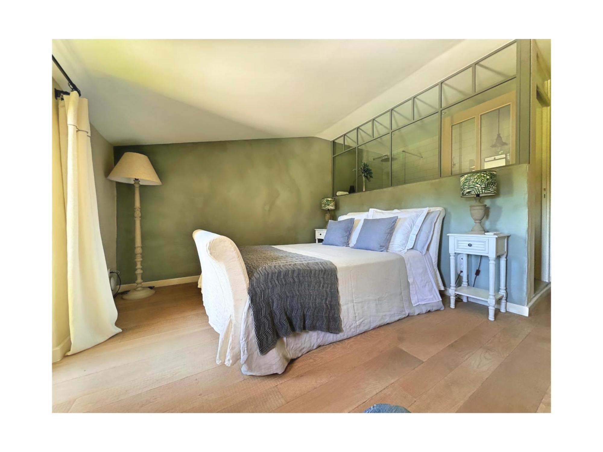 Bed and Breakfast Les Jardins De Sitaara Cucuron Exteriér fotografie